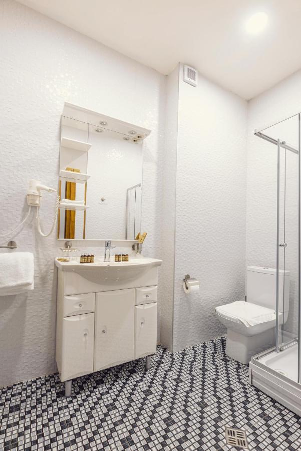 Octava Boutique Hotel ティビリシ エクステリア 写真