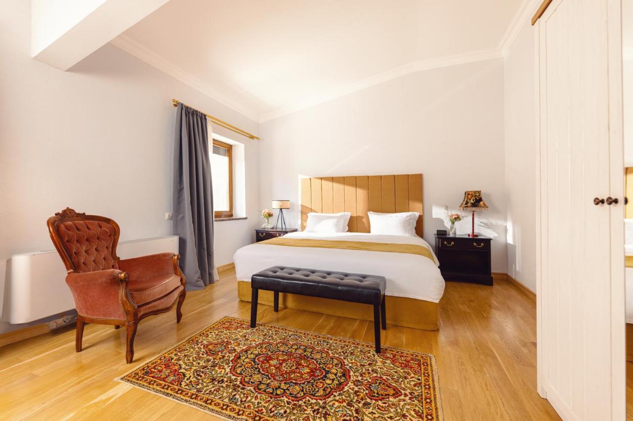 Octava Boutique Hotel ティビリシ エクステリア 写真