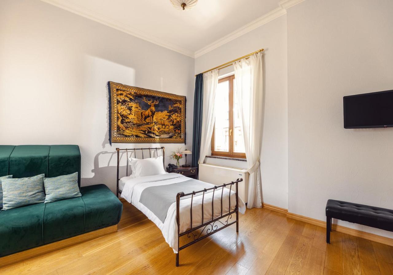Octava Boutique Hotel ティビリシ エクステリア 写真