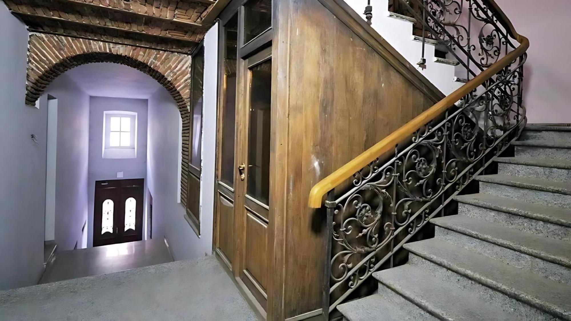 Octava Boutique Hotel ティビリシ エクステリア 写真